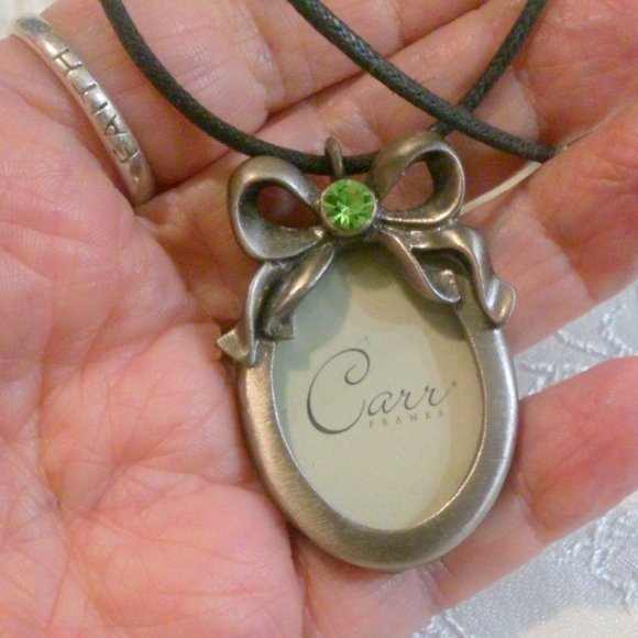 Signed Carr Pewter Photo Picture Frame Necklace * - Picture 4 of 5